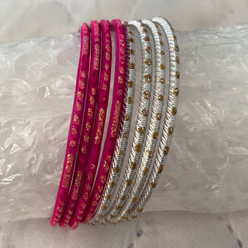 BANGLES